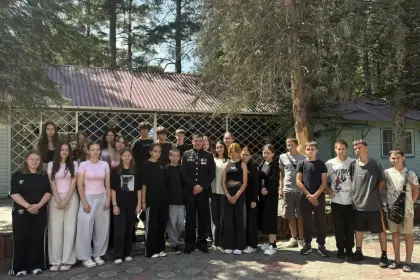 В Адыгее ветеран СВО рассказал школьникам о примерах служения Родине
