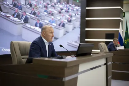 Мурат Кумпилов провёл планёрное совещание Кабина РА